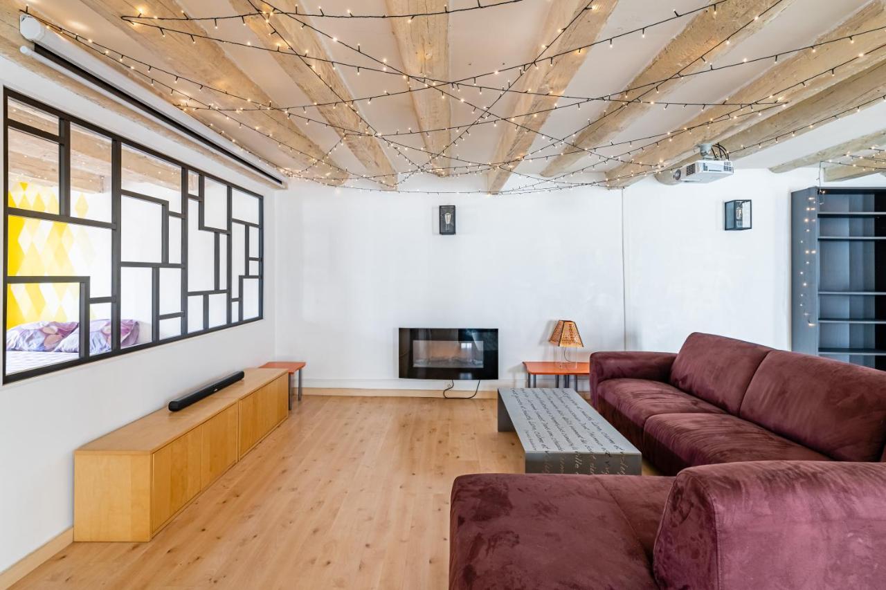 Dina Great Big Appartment - 6 Pers With Overhead Projector 马赛 外观 照片